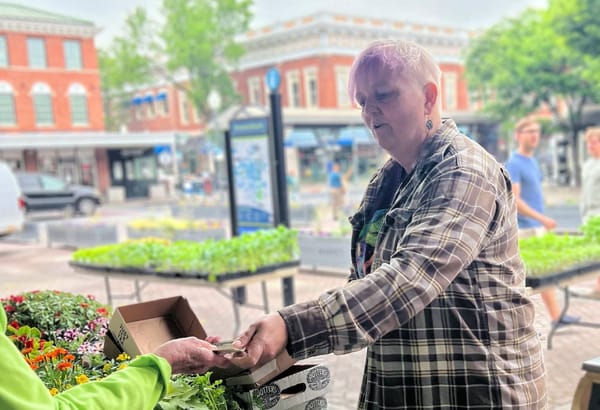 Program Helps Residents Find Farm-Fresh Deals at Downtown Roanoke's Historic City Market