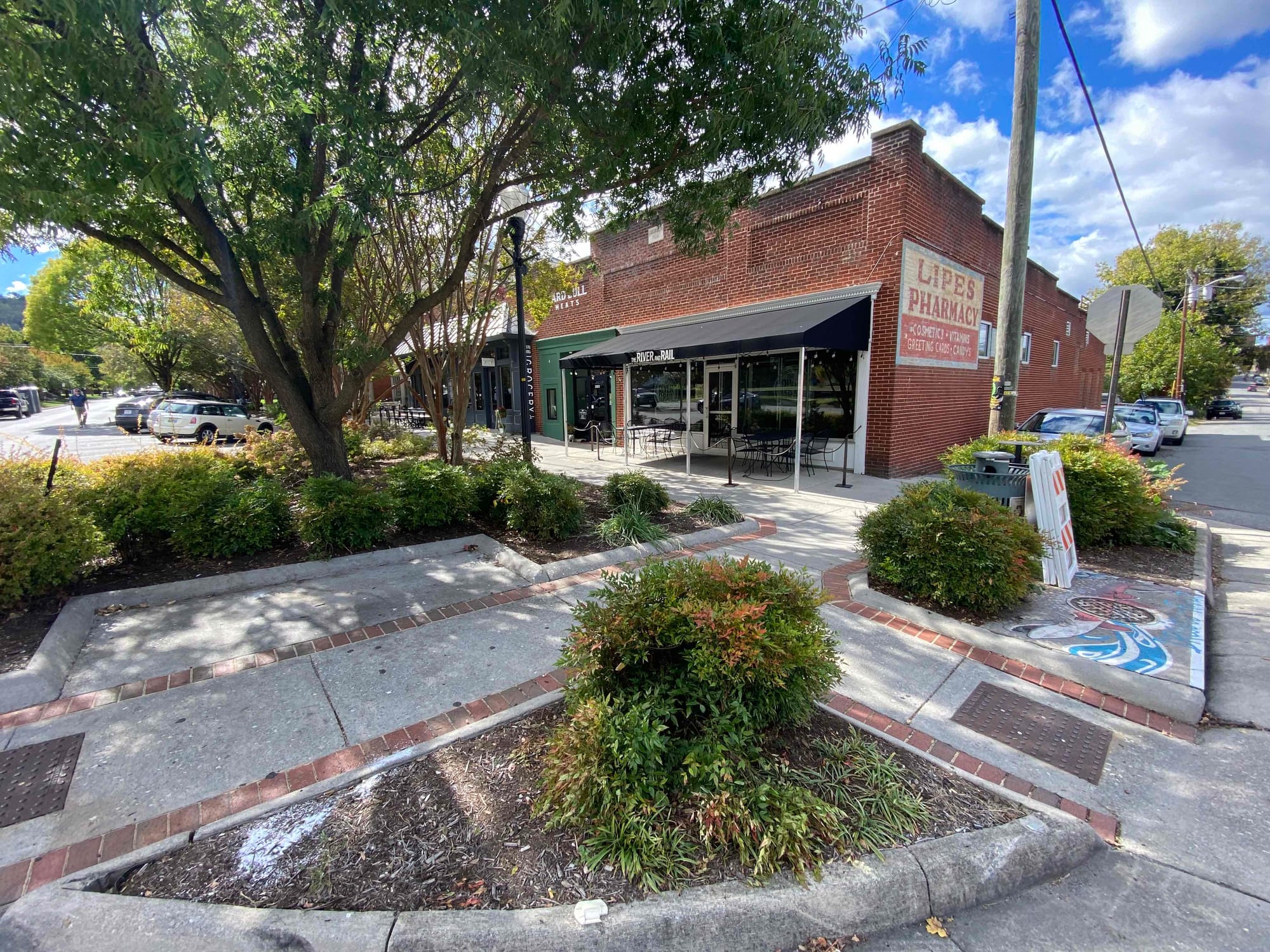 Debate Over Homelessness Finds a Flash Point: A City Bench in South Roanoke.