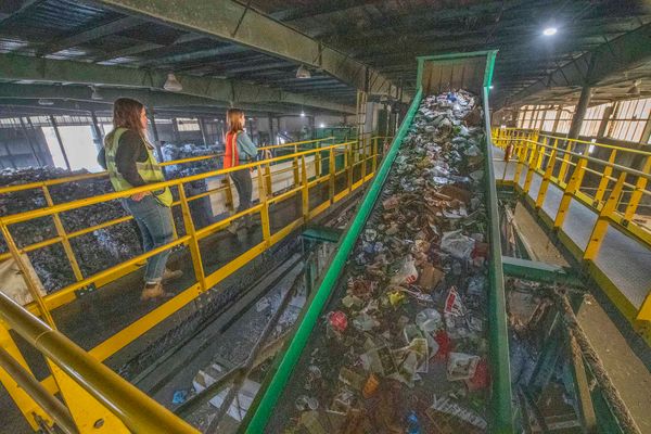 Roanoke Residents Shoulder Recycling Burden As Economic Markets Bind Localities' Efforts