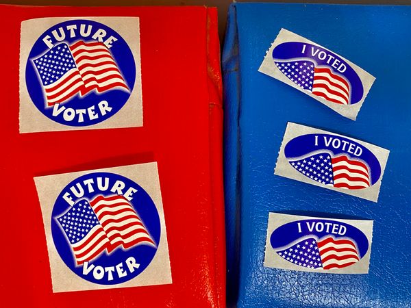 Ramblings: Parties Finalize Candidates For Roanoke Council; Newspaper Union Inks Contract; Schools To Hold Safety Summit