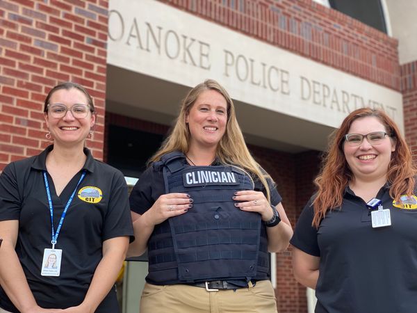 Roanoke Valley Police Have New Helpers Responding to 911 Calls: Mental Health Therapists