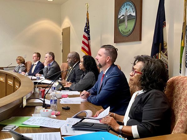 Roanoke City Council Refines Travel Policy As Members Spend Over Their Allotted Budgets
