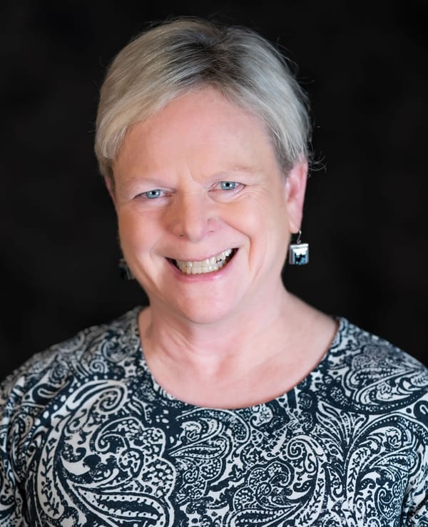 Kathy Cohen Enters Roanoke Council Race, Criticizes Recent School Funding Cut